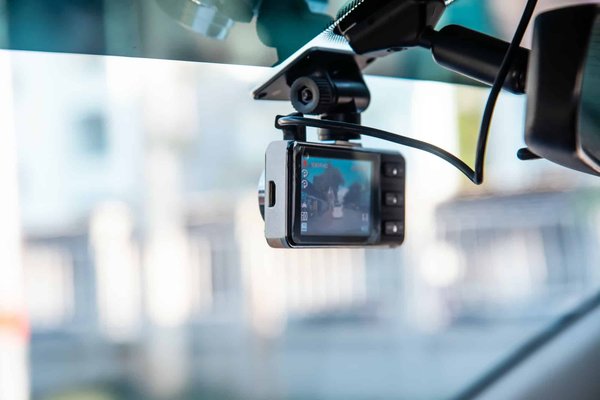 Pourquoi installer une dashcam dans votre véhicule ?