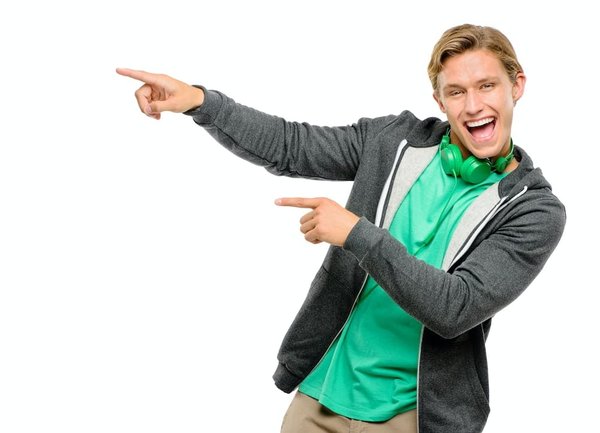 Quelle est la méthode pour créer une web-radio scolaire dédiée à la culture pop?