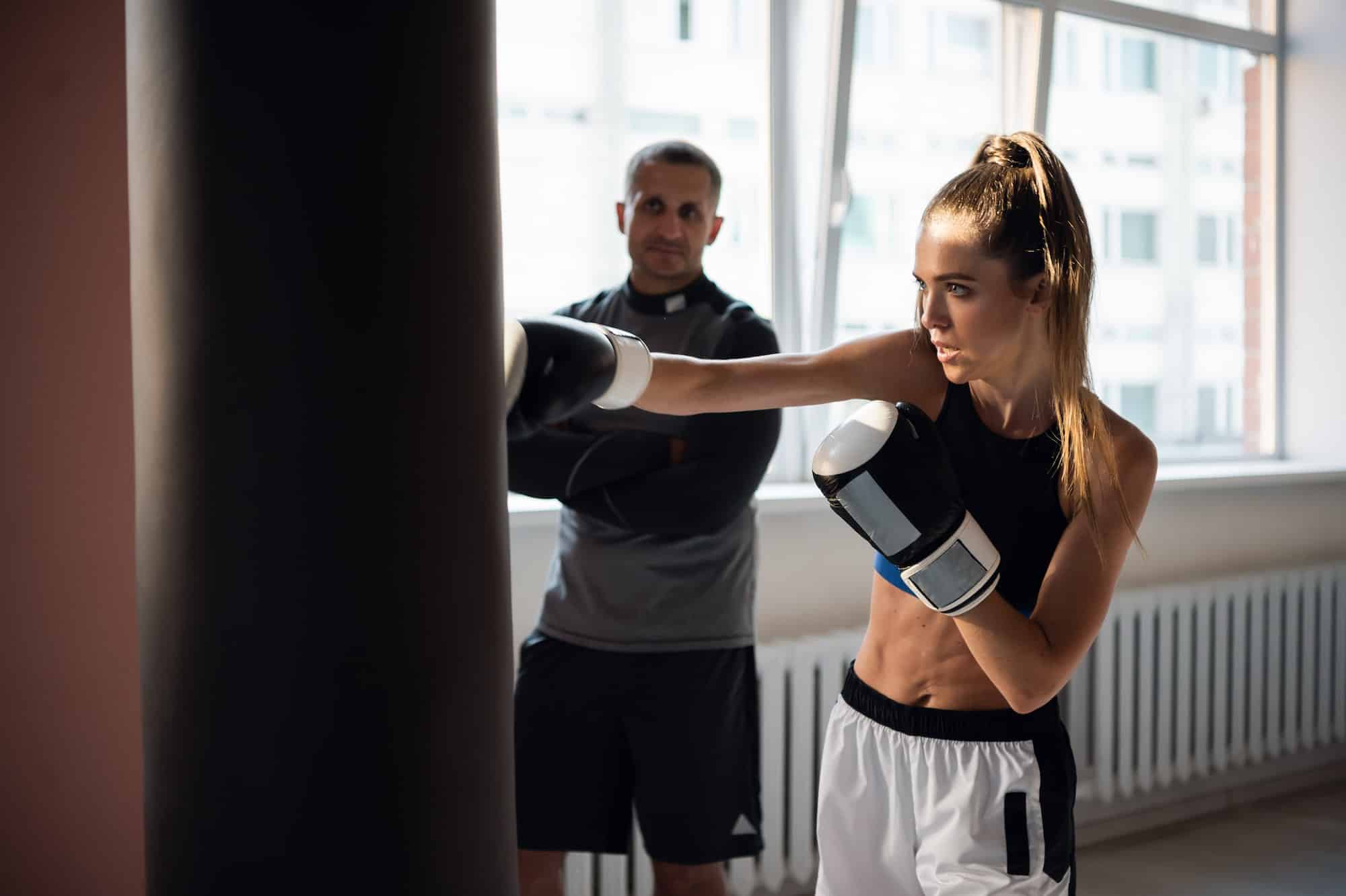 Les bienfaits insoupçonnés du Body Combat : Réveillez le guerrier qui sommeille en vous